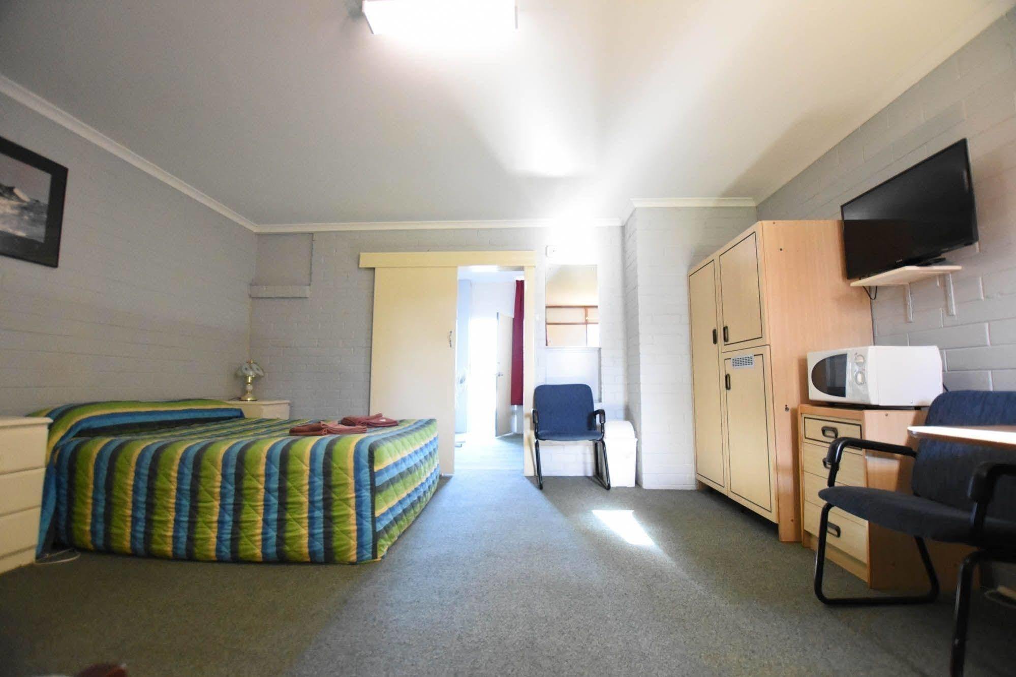 Murray Bridge Motor Inn Екстер'єр фото