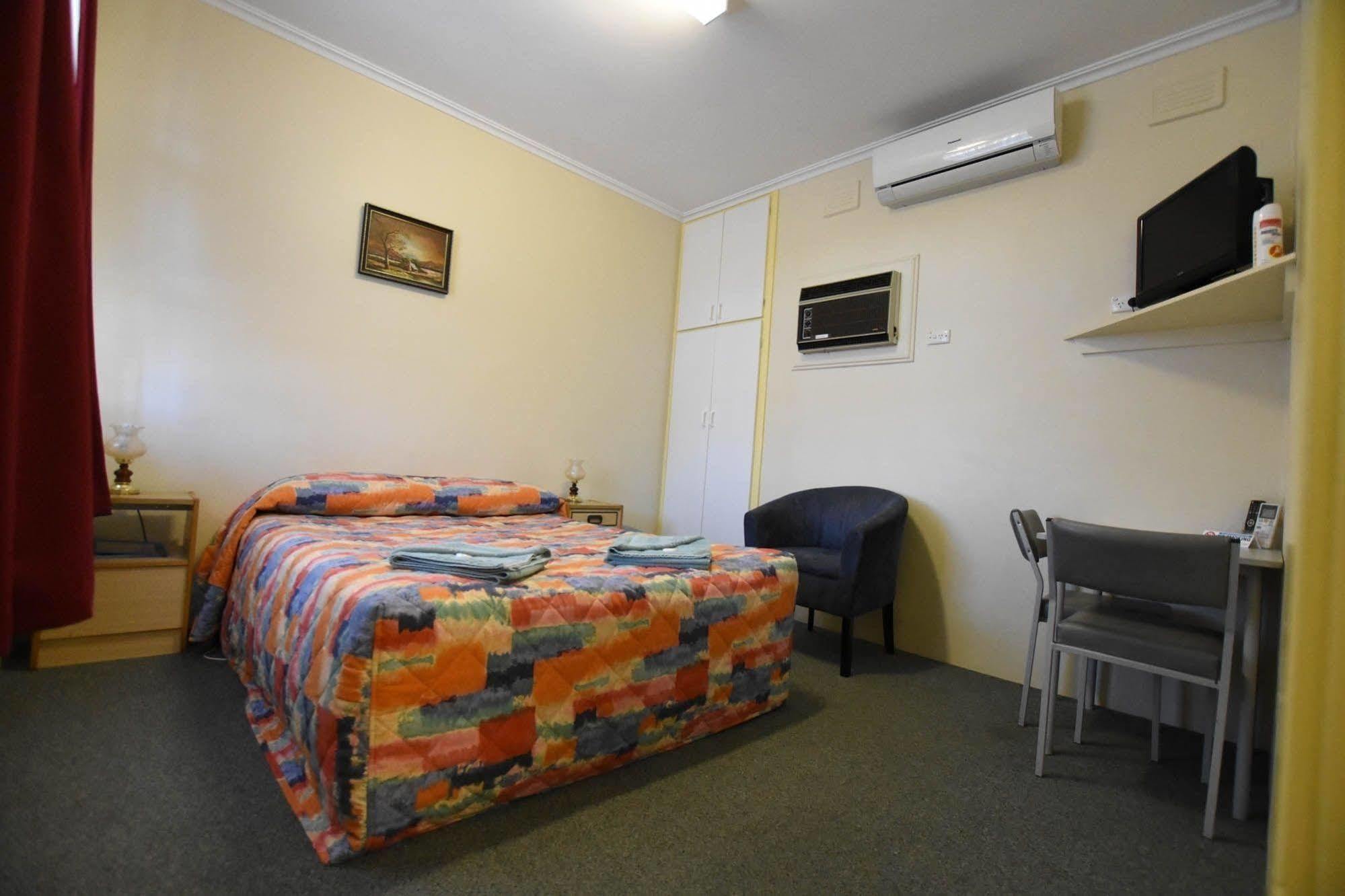 Murray Bridge Motor Inn Екстер'єр фото