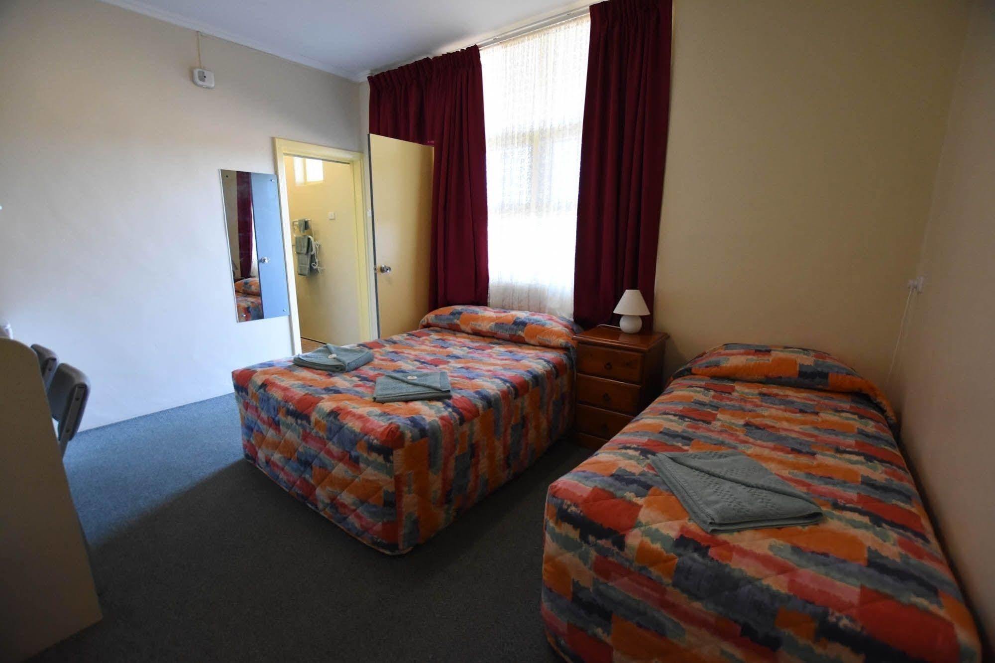 Murray Bridge Motor Inn Екстер'єр фото